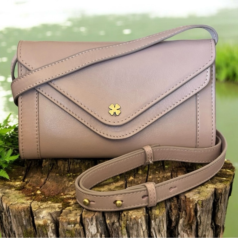💕2 x HOST PICK💕 NWT Lucky Brand Love Crossbody/Wallet